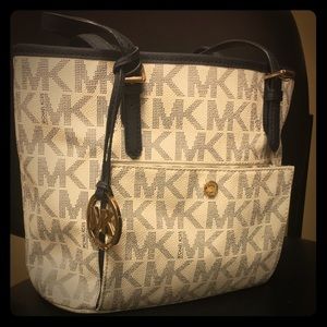 Michael Kors tote